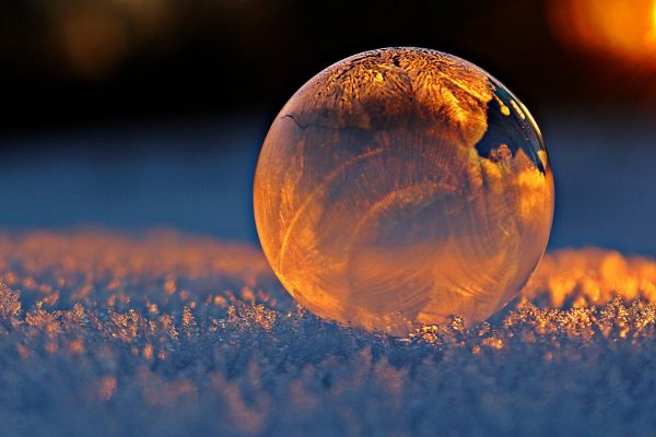 Comment les écrivains représentent-ils l’hiver et la neige ?