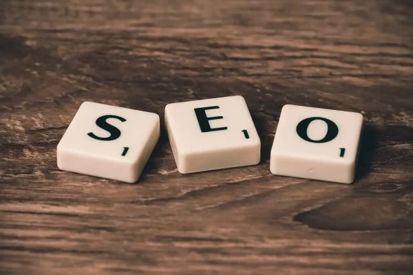 Booster la visibilité de ton livre grâce à une stratégie SEO efficace