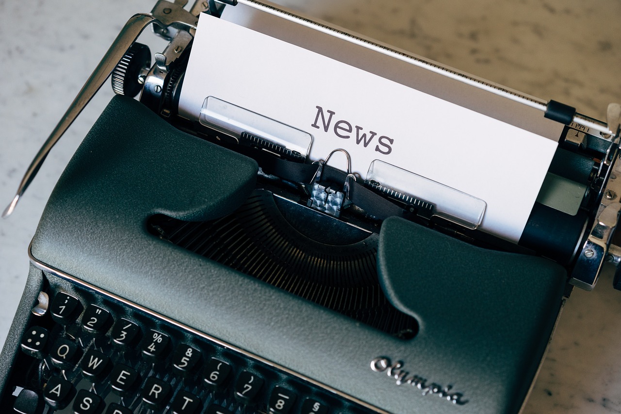 Rédaction de newsletter pour auteur autoédité — visibilité et fidélisation lecteurs. Charlène Rédac'.