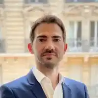 Avis de Jérôme Cambounet, auteur de développement personnel pour adolescent, sur les services de rédaction web freelance de Charlène Malandain. 